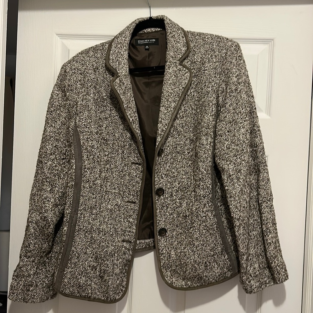 Jones New York 16W tweed with suede seaming brown